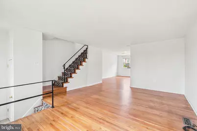 889 Oxford Avenue, Phoenixville, PA 19460 - Photo 2