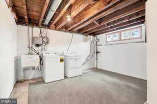 889 Oxford Ave, Phoenixville, PA 19460 - Photo 14