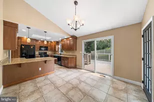 2604 Pheasant Run Ln, Spring City, PA 19475 - Photo 6