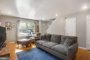 37 Rampart Dr, Chesterbrook, PA 19087 - Photo 6