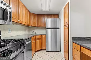 423 Old Forge Crossing, Devon, PA 19333 - Photo 10