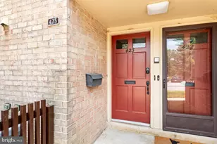 423 Old Forge Crossing, Devon, PA 19333 - Photo 2