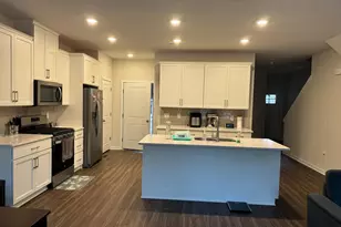 60 Four Leaf Dr, Downingtown, PA 19335 - Photo 2