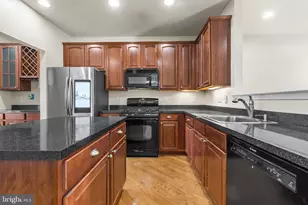 271 Yorktown Ct, Malvern, PA 19355 - Photo 8