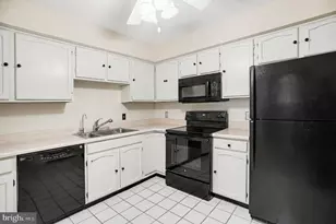205 Valley Stream Ln, Tredyffrin, PA 19087 - Photo 6