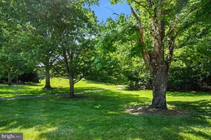 205 Valley Stream Ln, Tredyffrin, PA 19087 - Photo 22