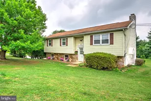 1896 Little Conestoga Rd, Elverson, PA 19520 - Photo 4