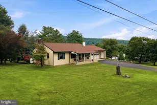 209 Hill Rd, Elverson, PA 19520 - Photo 2