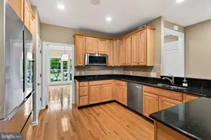327 S Caldwell Cir, Downingtown, PA 19335 - Photo 16