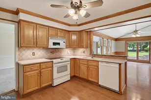 15 Crestview Rd, Phoenixville, PA 19460 - Photo 10