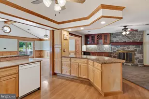 15 Crestview Rd, Phoenixville, PA 19460 - Photo 12