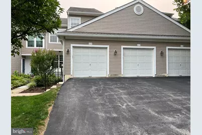 121 Lewisville Court, Phoenixville, PA 19460 - Photo 2