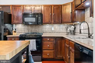 1102 Cherry Wood Ct, Phoenixville, PA 19460 - Photo 14