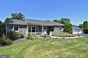 1207 Township Line Rd, Phoenixville, PA 19460 - Photo 2