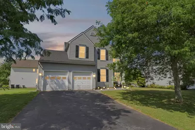 21 N Danbury Circle, Coatesville, PA 19320 - Photo 2