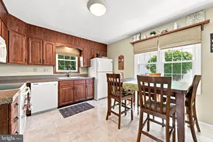205 Armstead Ct, Downingtown, PA 19335 - Photo 6