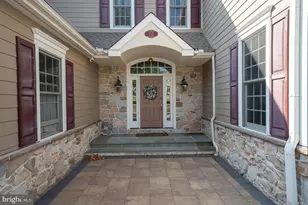 23 Fetters Mill Dr, Malvern, PA 19355 - Photo 4