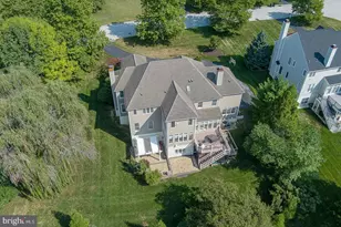 23 Fetters Mill Dr, Malvern, PA 19355 - Photo 2