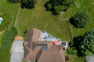 614 Thorncroft Dr, West Chester, PA 19380 - Photo 2