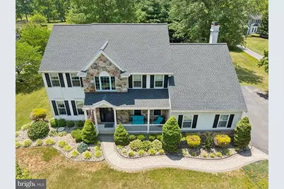 109 W Clay Creek Lane, Kennett Square, PA 19348 - Photo 4