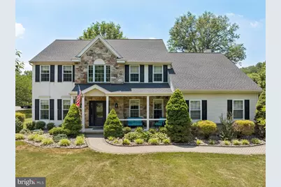 109 W Clay Creek Lane, Kennett Square, PA 19348 - Photo 1