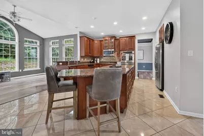 40 Robins Nest Lane, Pottstown, PA 19465 - Photo 6