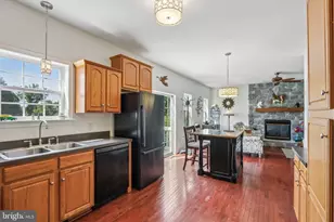 45 Flintlock Cir, West Grove, PA 19390 - Photo 4