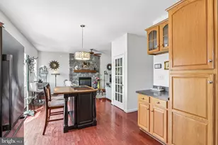 45 Flintlock Cir, West Grove, PA 19390 - Photo 16