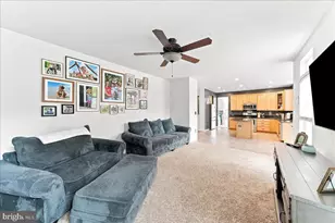 40 Caversham Dr, West Grove, PA 19390 - Photo 18