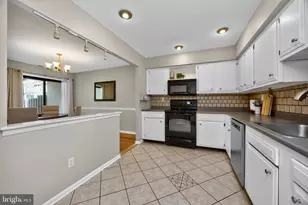 188 Summit House, West Chester, PA 19382 - Photo 6