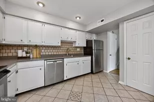 188 Summit House, West Chester, PA 19382 - Photo 8