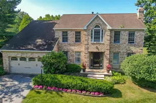 1 Balmoral Dr, Chadds Ford, PA 19317 - Photo 2