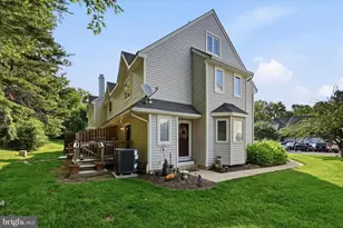63 E Jonathan Ct, Kennett Square, PA 19348 - Photo 2
