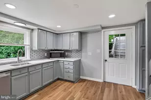 377 Mt Pleasant St, Coatesville, PA 19320 - Photo 12