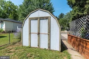 218 Buchanan St, Phoenixville, PA 19460 - Photo 48