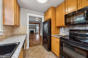 223 Carolina Ave, Phoenixville, PA 19460 - Photo 16