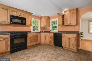54 W Locust St, Oxford, PA 19363 - Photo 8