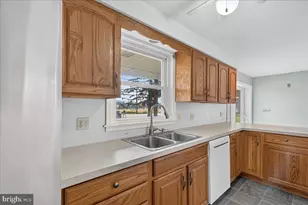 70 Ridge Rd, Phoenixville, PA 19460 - Photo 8