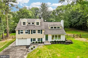 437 Maynard Dr, Wayne, PA 19087 - Photo 2