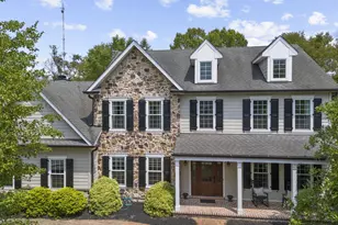 27 Cameron Ct, Exton, PA 19341 - Photo 2