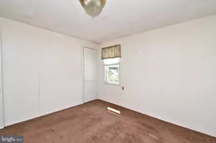889 Old Lancaster Rd, Berwyn, PA 19312 - Photo 22
