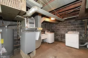 889 Old Lancaster Rd, Berwyn, PA 19312 - Photo 34