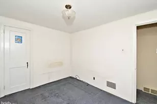 889 Old Lancaster Rd, Berwyn, PA 19312 - Photo 20