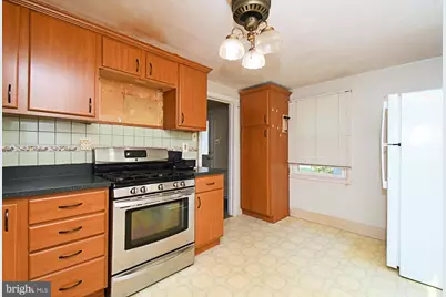 889 Old Lancaster Road, Berwyn, PA 19312 - Photo 12