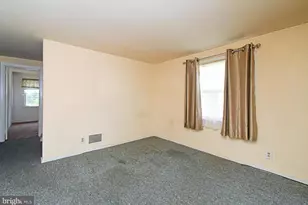 889 Old Lancaster Rd, Berwyn, PA 19312 - Photo 16
