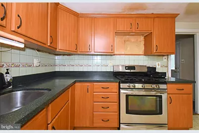 889 Old Lancaster Road, Berwyn, PA 19312 - Photo 10