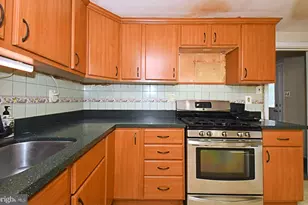 889 Old Lancaster Rd, Berwyn, PA 19312 - Photo 10