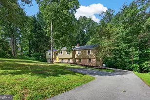 90 Schoolhouse Ln, Coatesville, PA 19320 - Photo 2