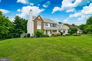 1204 Hamilton Dr, West Chester, PA 19380 - Photo 2