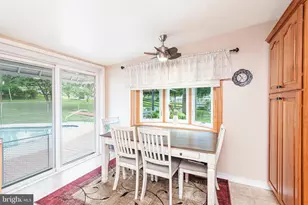 39 Rossiter Ave, Phoenixville, PA 19460 - Photo 18